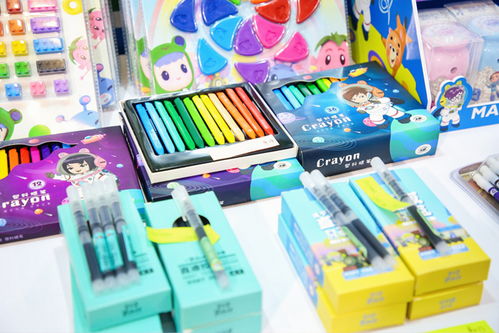 中南卡通文具新品亮相中国文化用品巡回展 杭州站